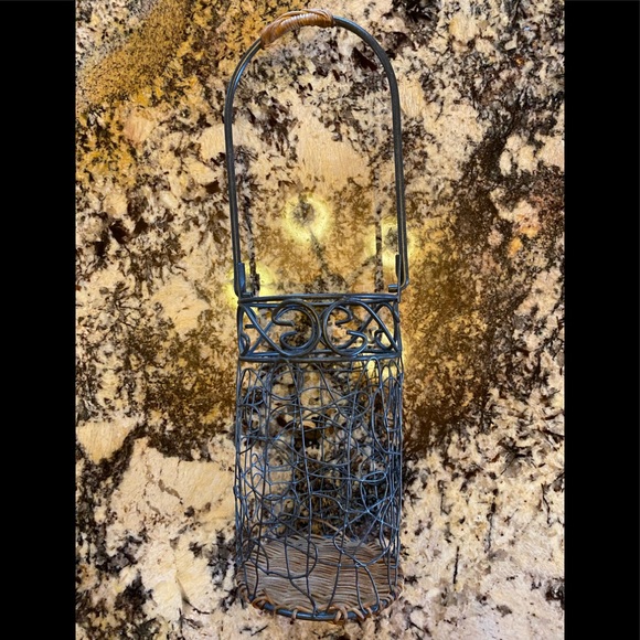 🔥5 for $20 - Cute Basket with Handle - Picture 3 of 5